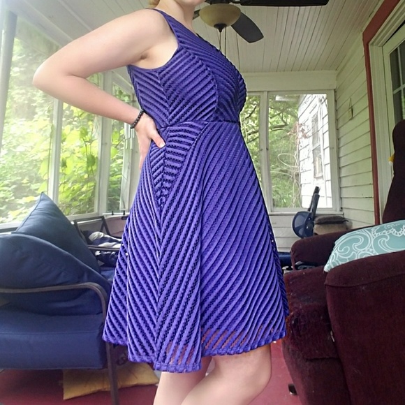 blue dress - Picture 2 of 3